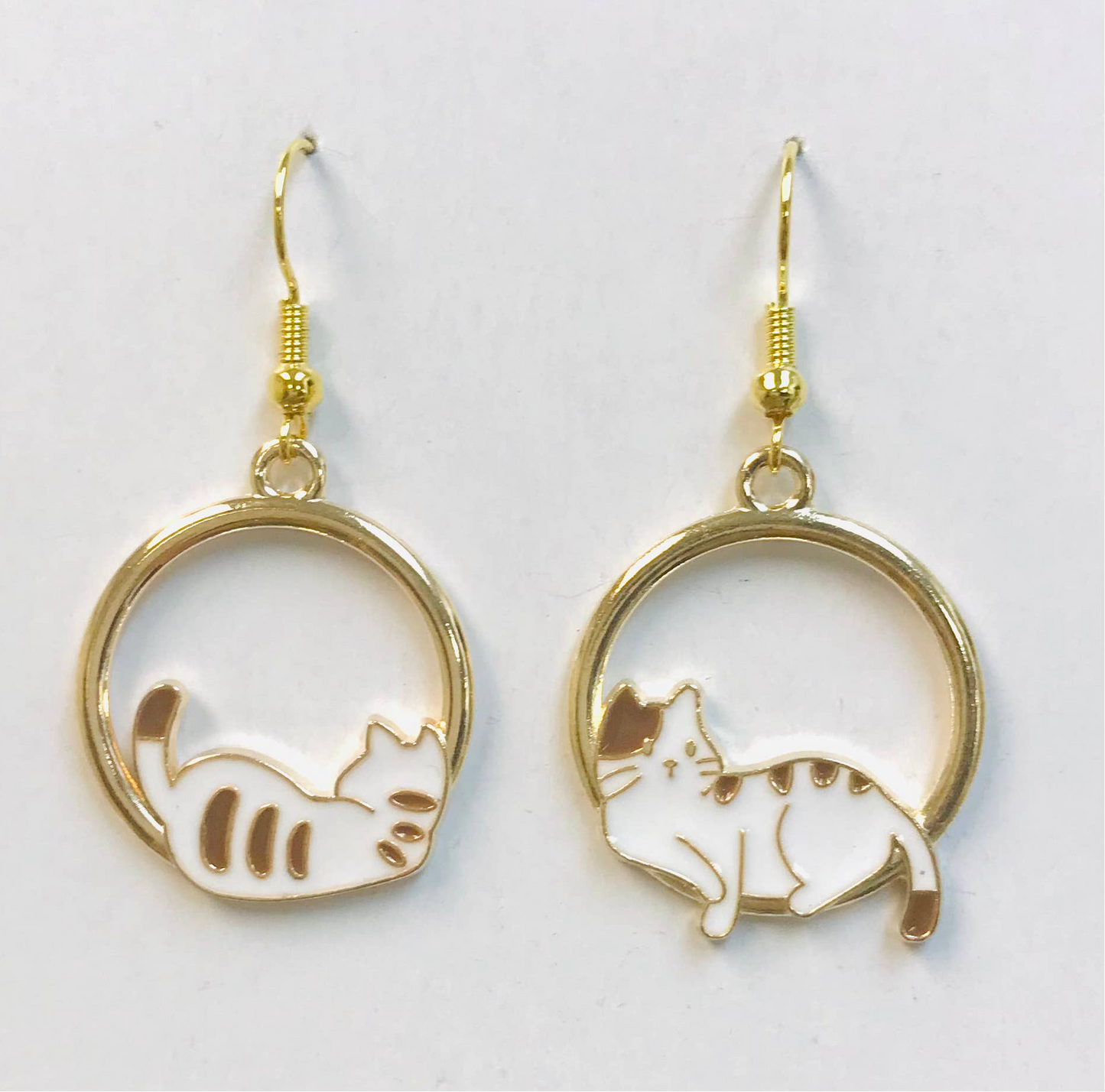 Cat Napping Earrings | Cute Acrylic Cat Lover Jewelry 🐱💤